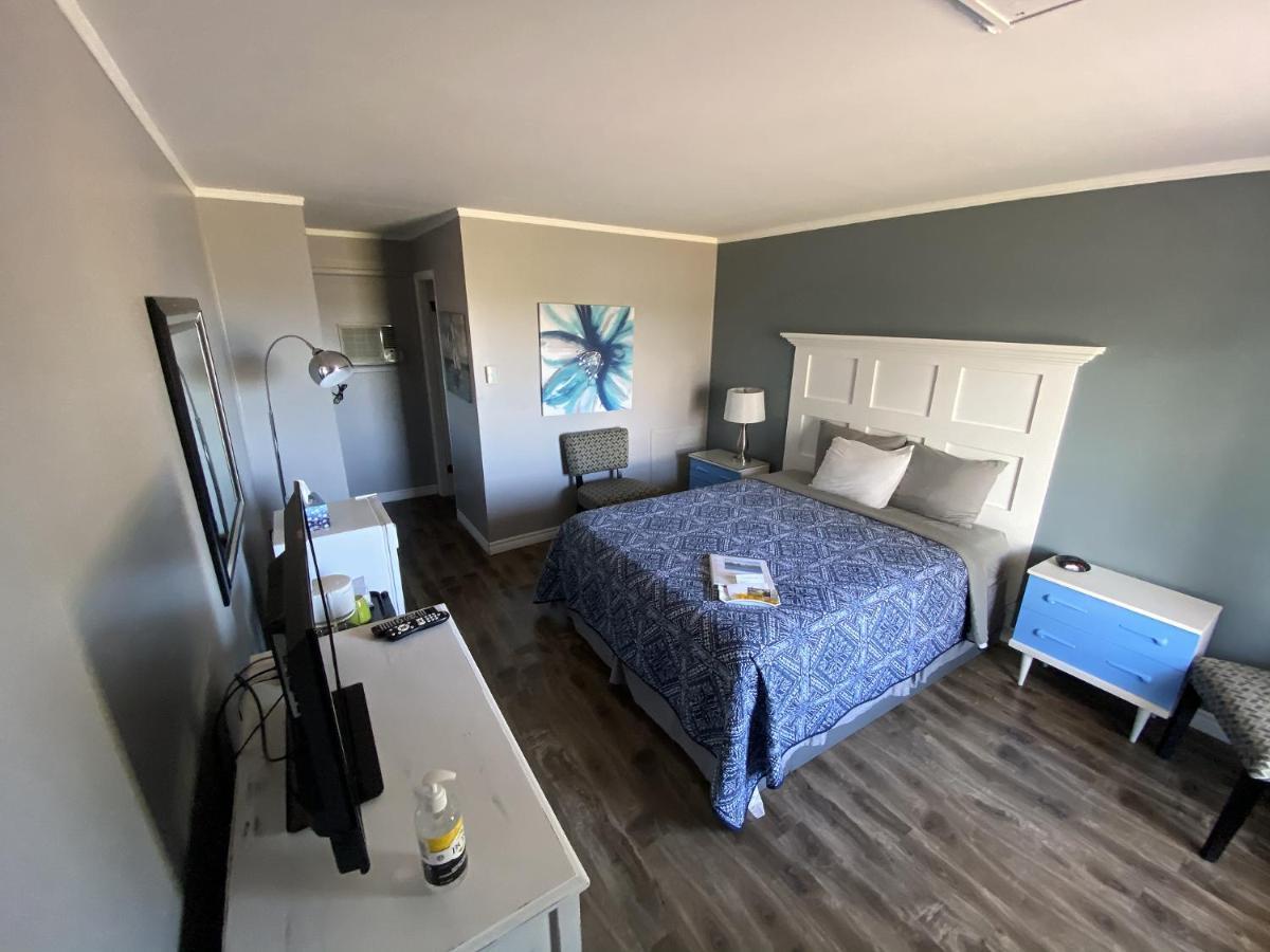 The Pines Motel And Cottages Rustico Экстерьер фото