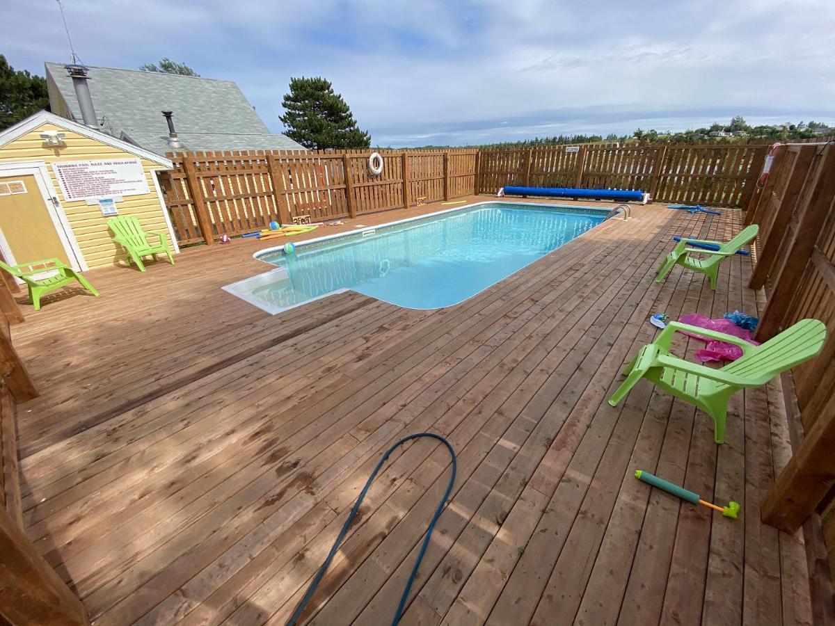 The Pines Motel And Cottages Rustico Экстерьер фото